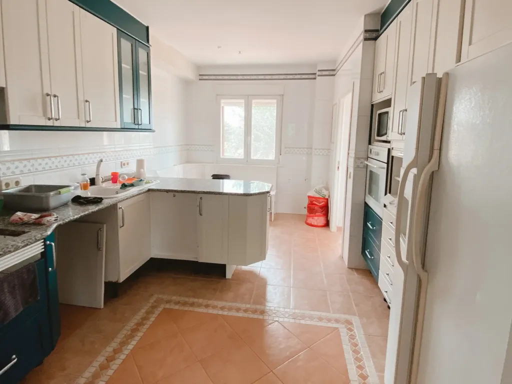 cocina antes de ser reformada en Boadilla del Monte
