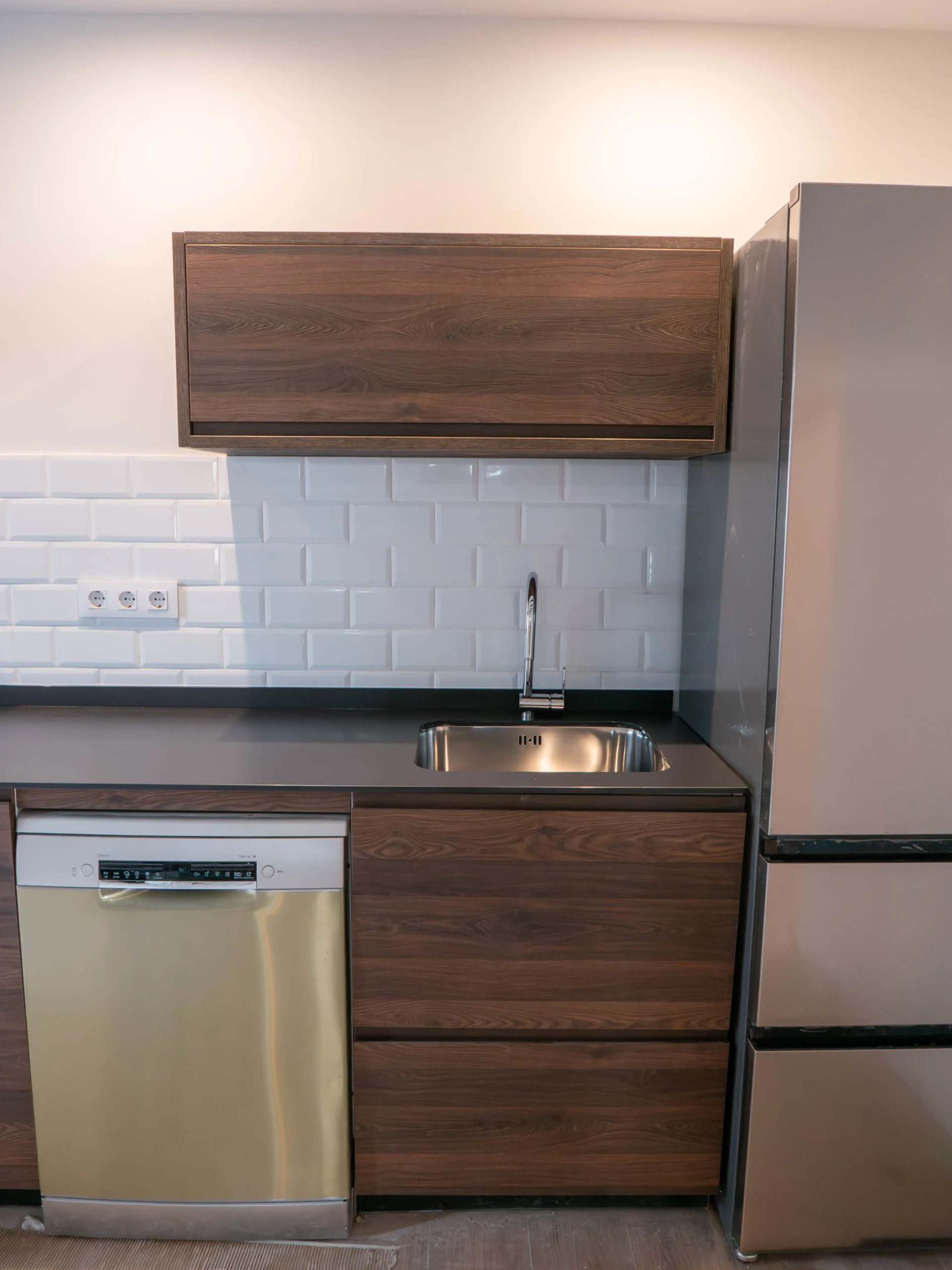 Detalle de puerta de cocina estilo rustico en brunete madrid